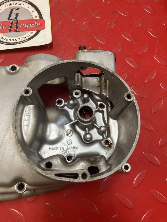 Suzuki RV90 1976 right crankcase clutch cover