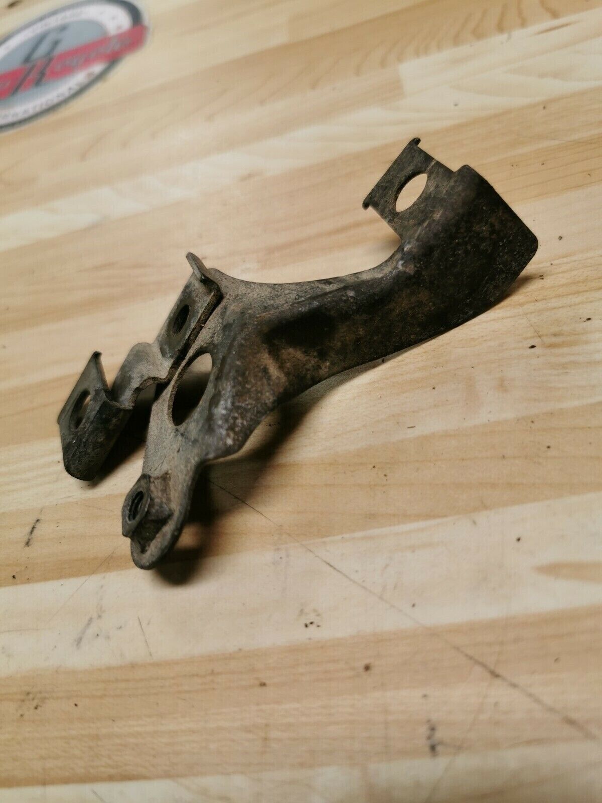 Yamaha DT200 1985 electrical mounting plate mount bracket holder