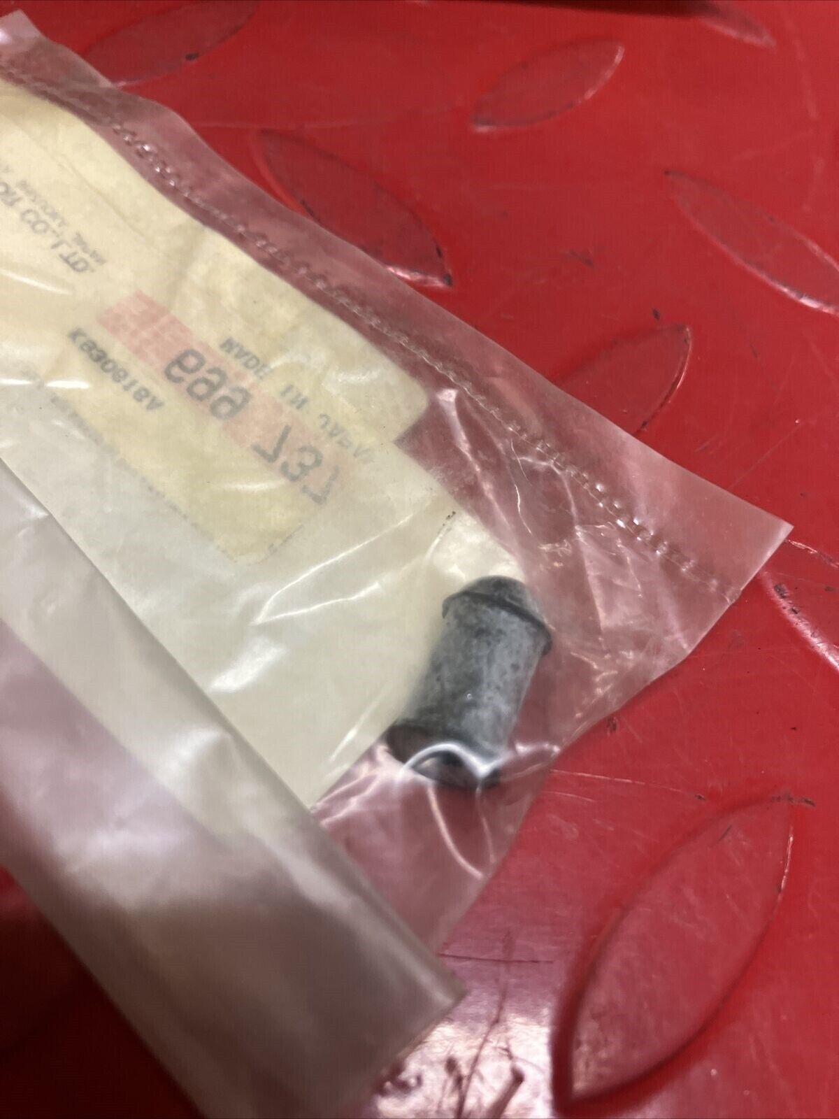 NOS YAMAHA CAP 84M-14169-00-00 Y64