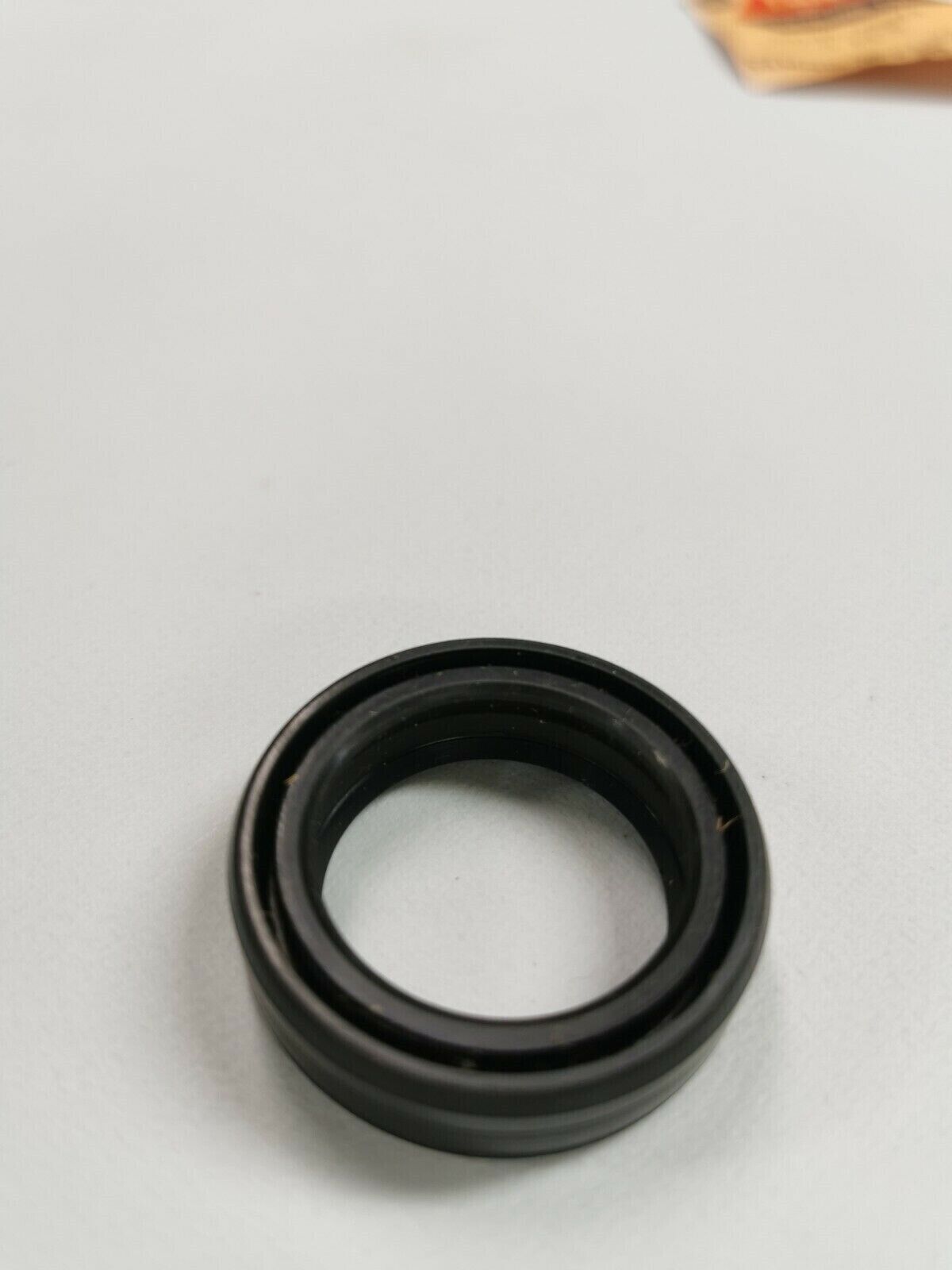 NOS Yamaha FS1 1979 OIL SEAL 93103-25078-00 y3