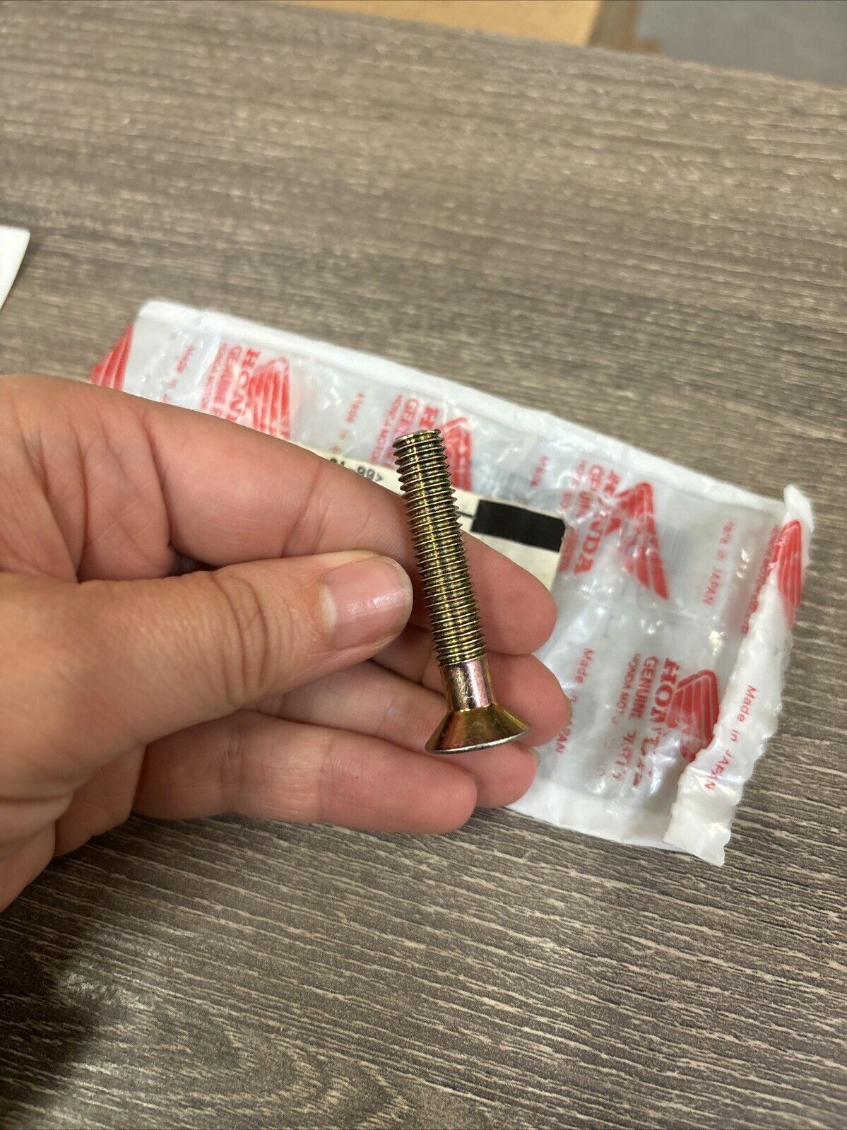 NOS Honda CR125R CR250R CR450R FLAT SCREW 8X45 90126-KA4-000 H132