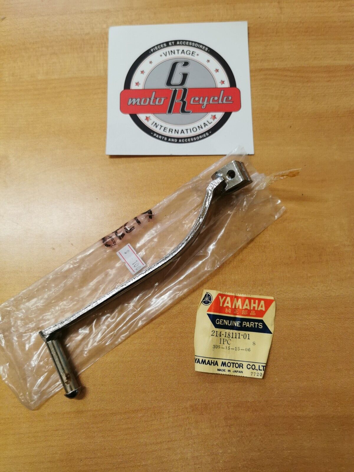 NOS YAMAHA DT1  DT2  RT2  RT3  1968 - 1972  214-18111-01-00   Y37