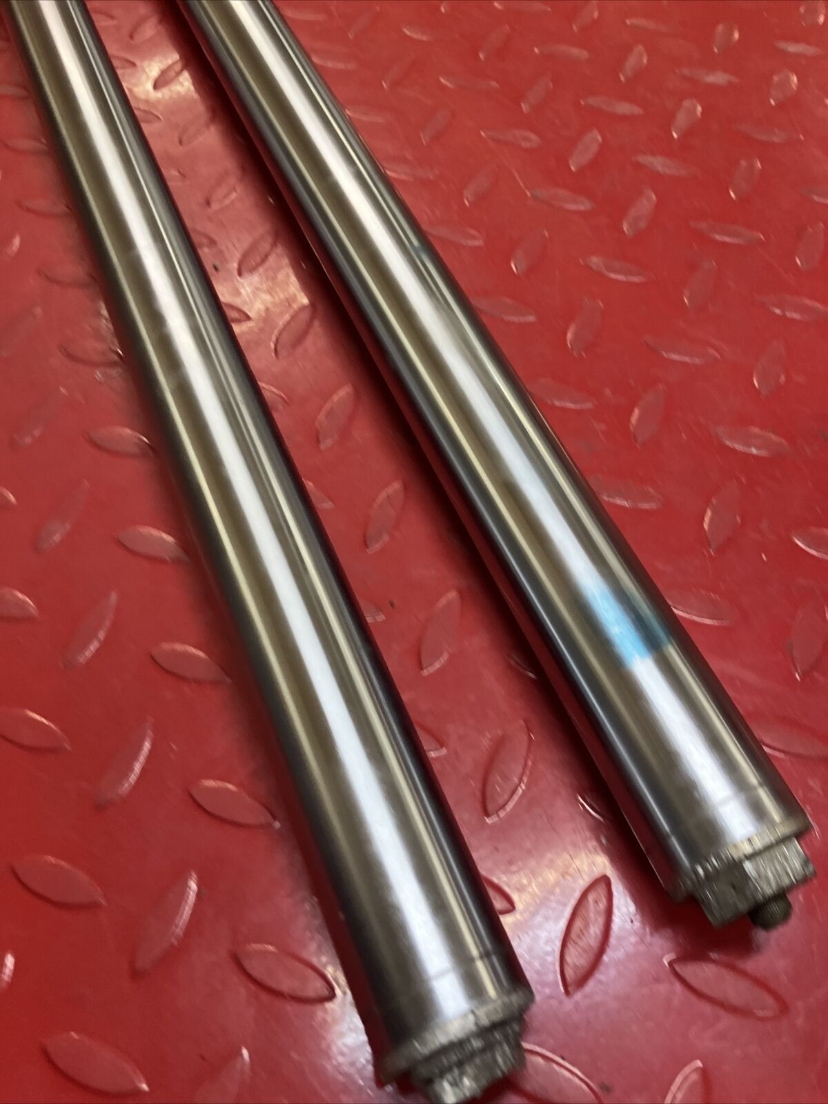 Honda CR125R 1981 left right front forks