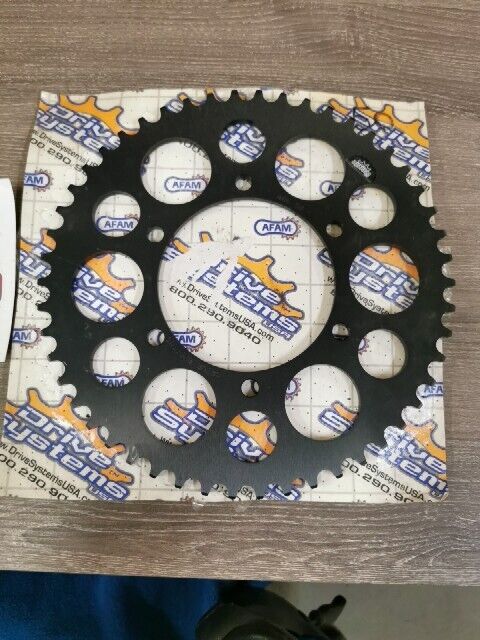 NOS DRIVE SYSTEMS YZF600 REAR SPROCKET 49T 486 49 J59