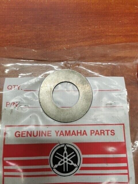 NOS Yamaha DT1 DT250 RD250 RD350 SR400 SR500 THRUST PLATE 170-16164-00-00 Y119