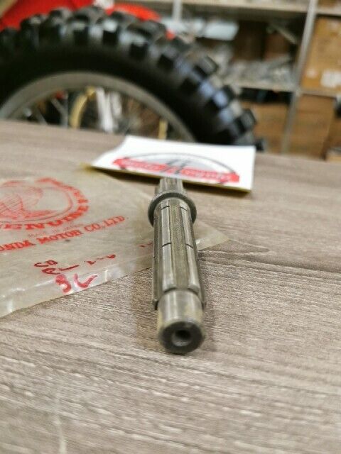 NOS HONDA CL50 CL65 S50 S65 SHAFT COUNTER 23221-035-020 H88