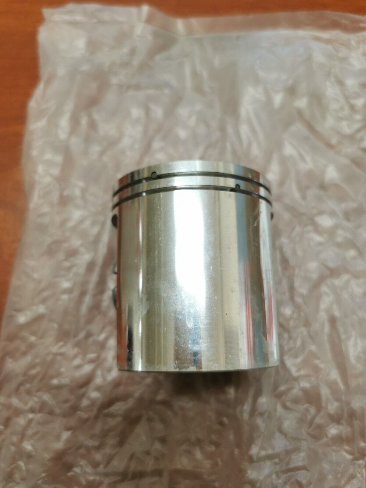 NOS SUZUKI 1975 - 80 RM125 PISTON OS 0.25 1211041310025 SUB. 12110-41311-025 S31