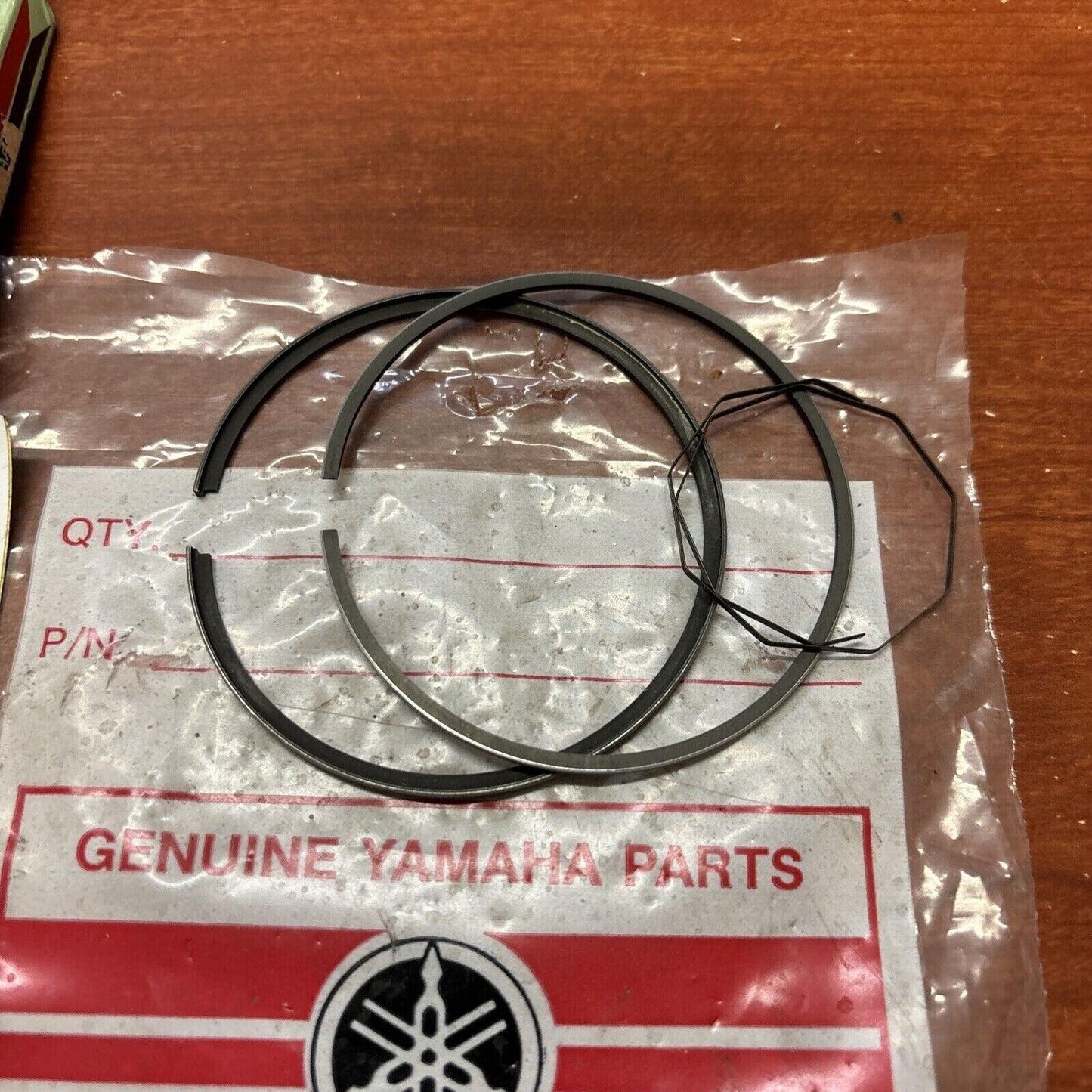 NOS Yamaha 1974 1976 1977 TY250 PISTON RING O/S 0.25 434-11610-10-00 Y174