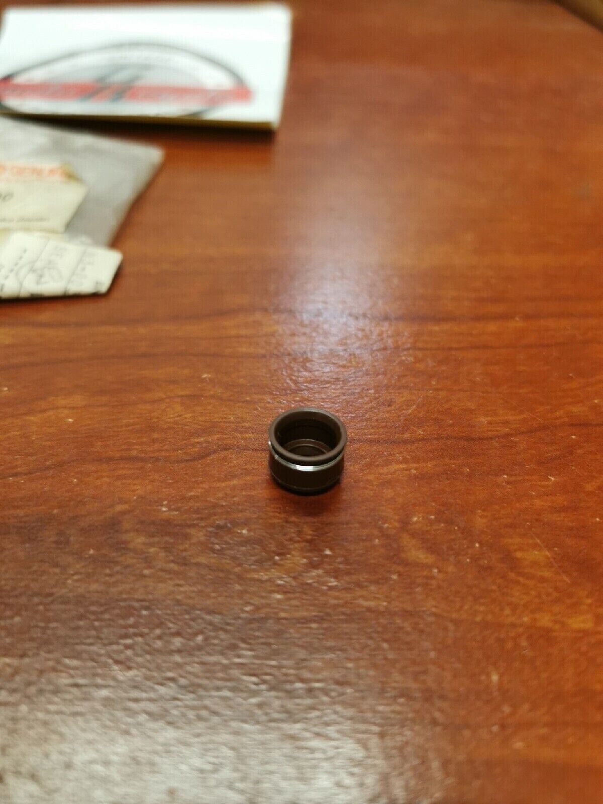 NOS Yamaha XVZ13 XVZ12 VALVE STEM SEAL 26H-12119-00-00 Y72