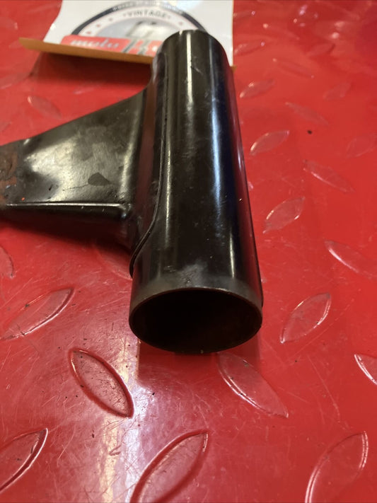 Yamaha RD400 1977 Left fork upper cover headlight bracket 1976 1978