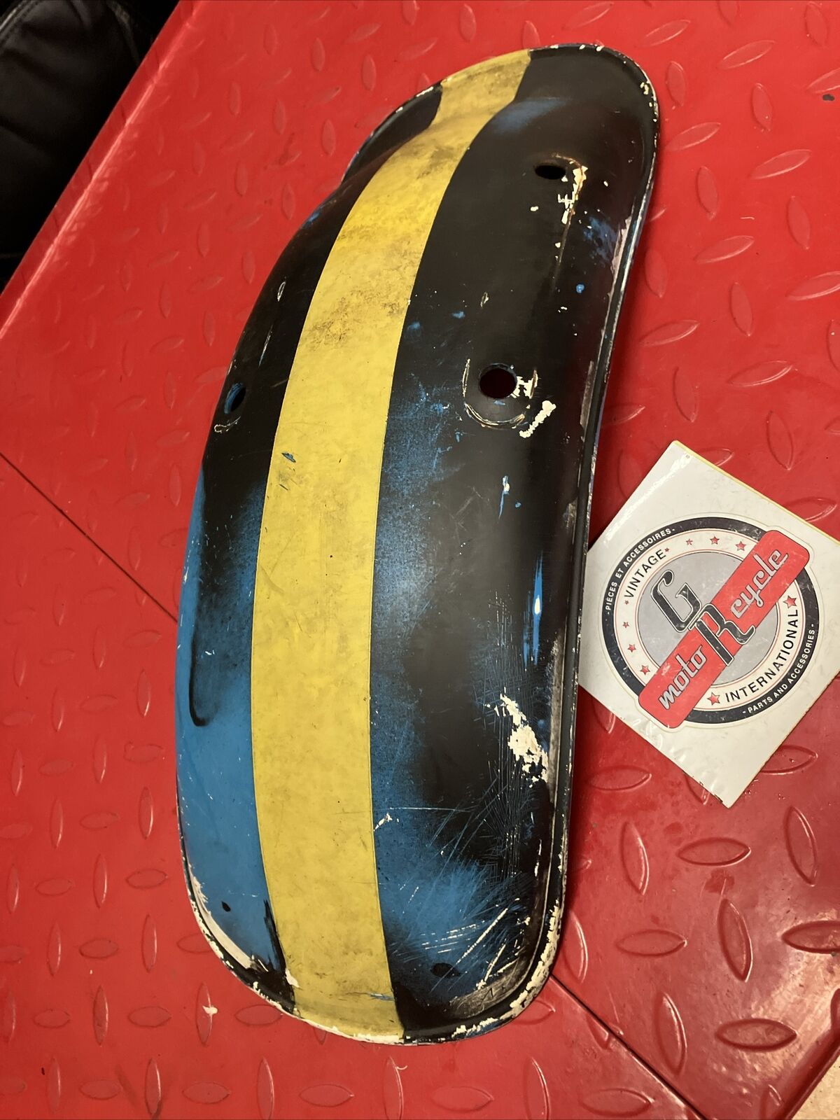 Suzuki RV90 1975 front fender