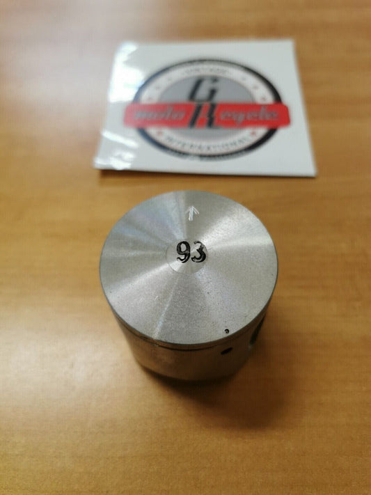 NOS YAMAHA YZ125 1981 PISTON STD 3N8-11631-10-93 Y45