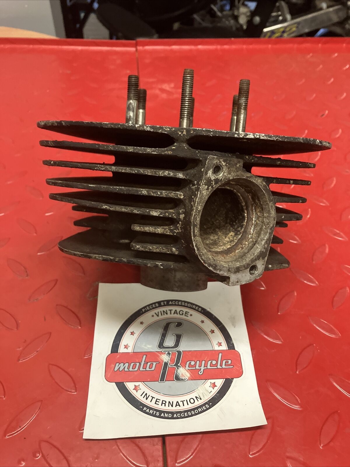 Suzuki TS125 1977 cylinder jug barrel