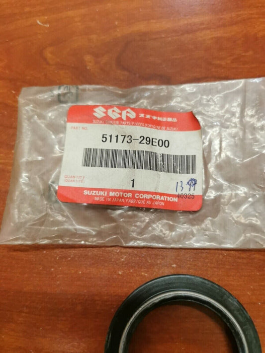 NOS SUZUKI DL1000 GSF1200 RF900 GSX-R750X DUST SEAL 51173-29E00 S30