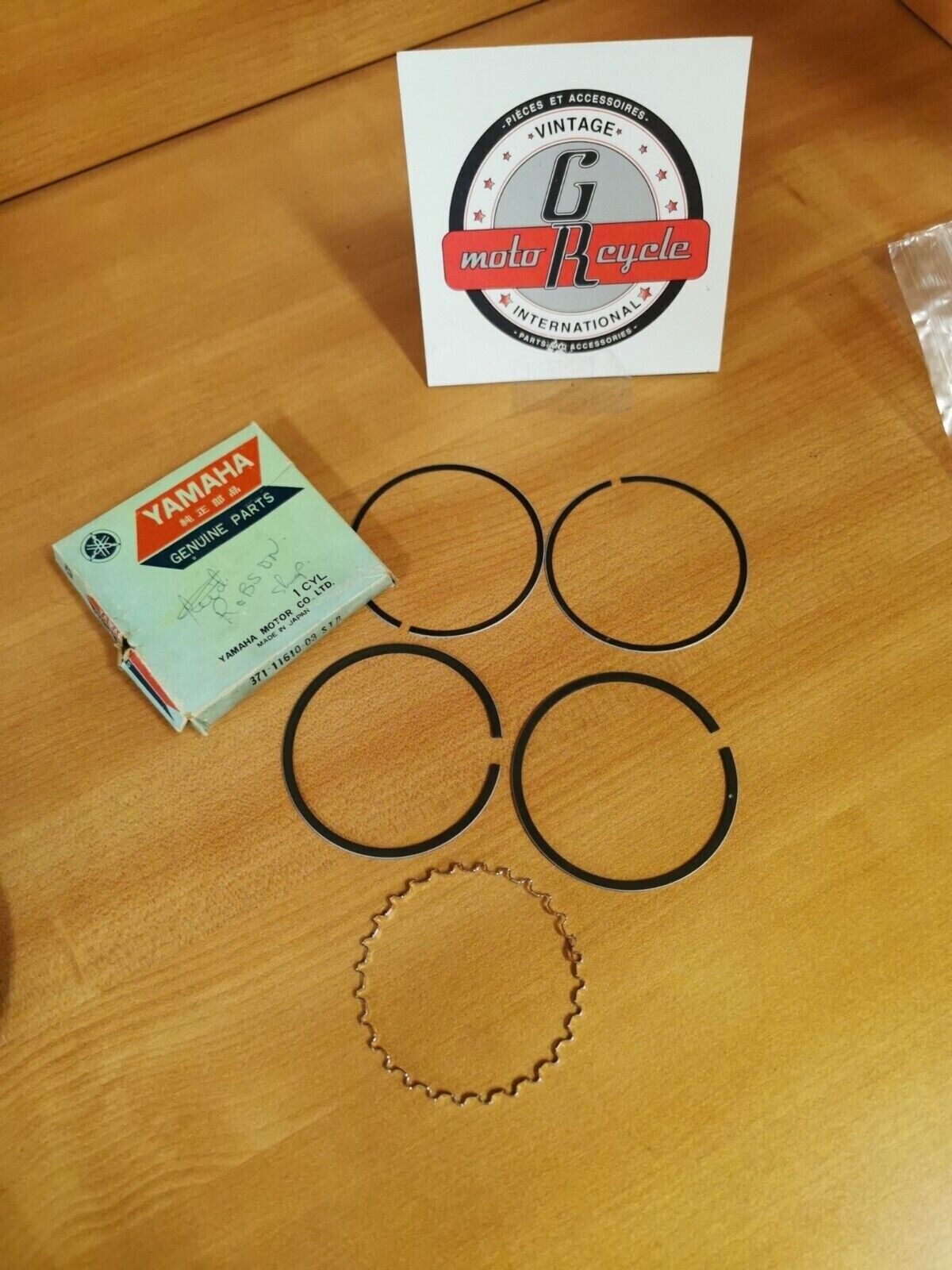 NOS YAMAHA TX500 1973 1974 PISTON RING SET STD 371-11610-03 Y48