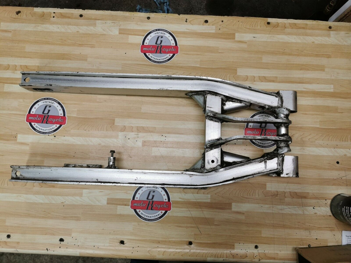 Suzuki RM125 1983 swingarm rear swinging arm