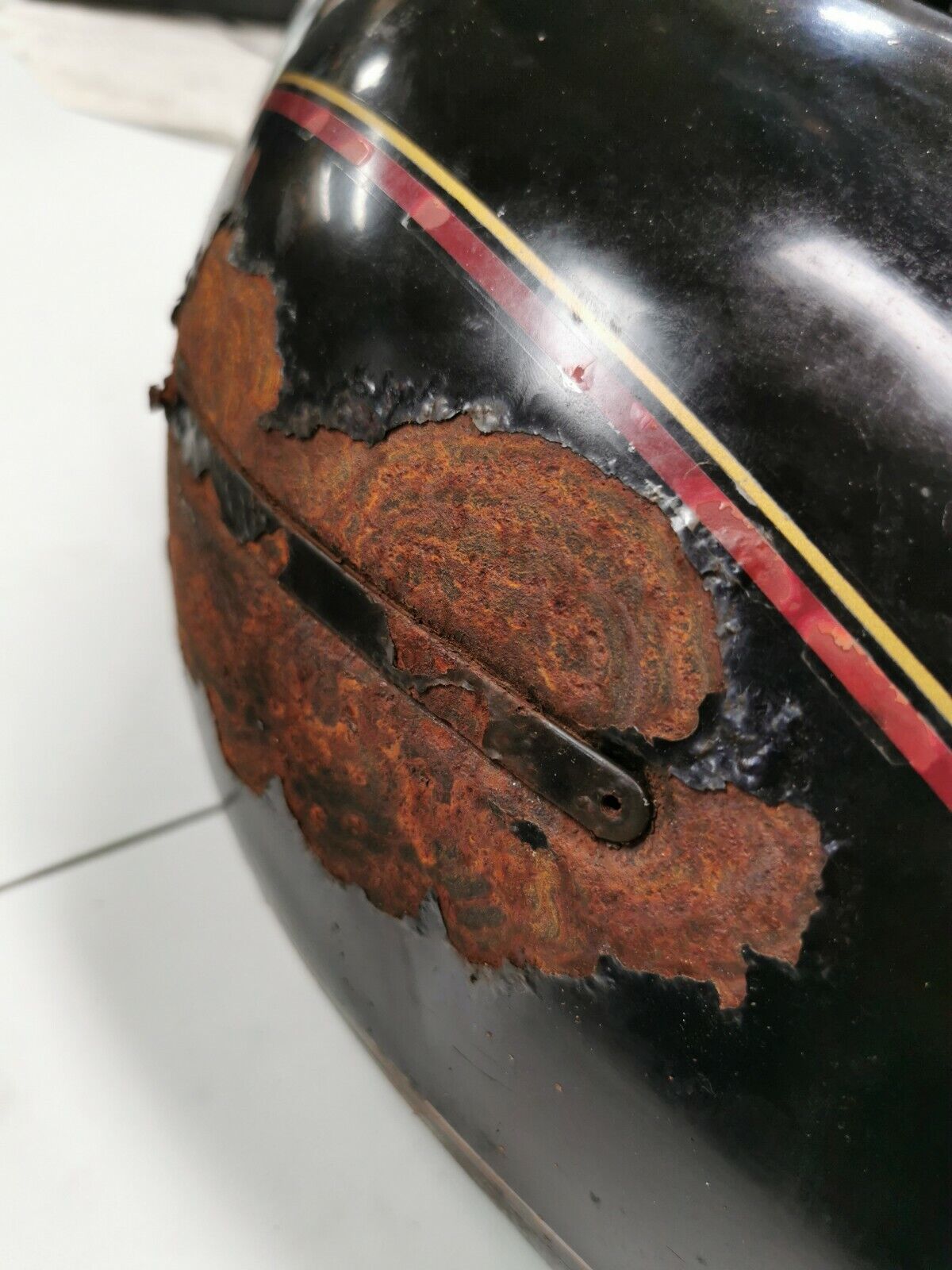 Kawasaki KZ550 LTD 1982 fuel tank gas petrol reservoir 2