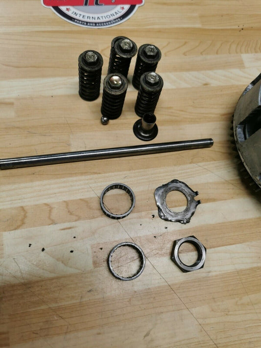 Honda CR125R 1984 complete clutch basket hub center pressure plate 22100-KA3-740