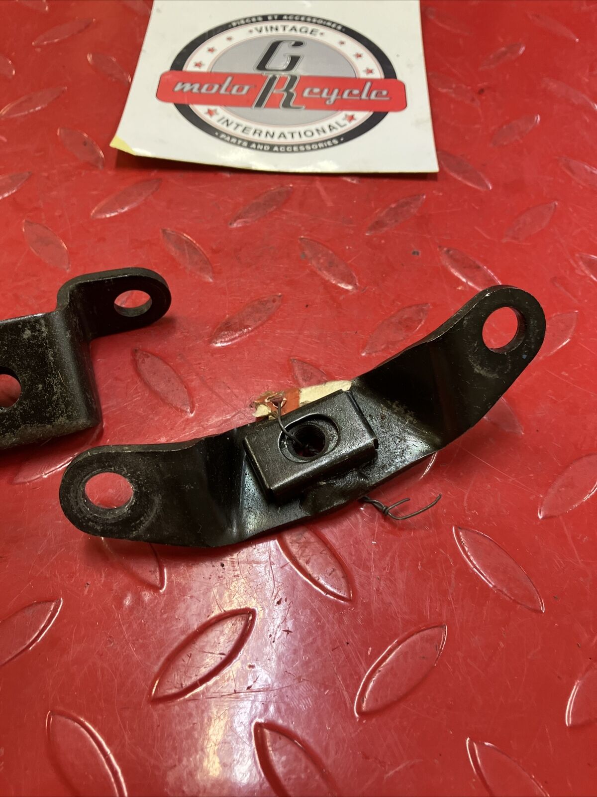 NOS Yamaha XV500 Virago 500 1983 1984 engine motor mount stay 22U-21315-00-00