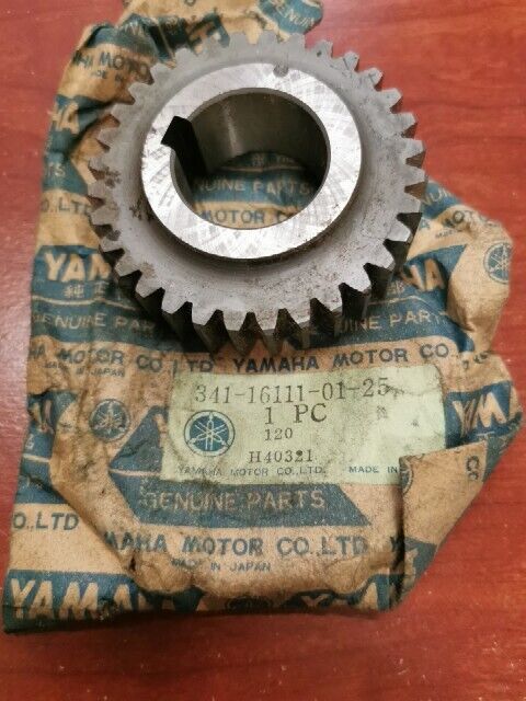 NOS Yamaha 1973 1974 TX750 PRIMARY DRIVE GEAR MARKED 25 341-16111-01-25 Y118