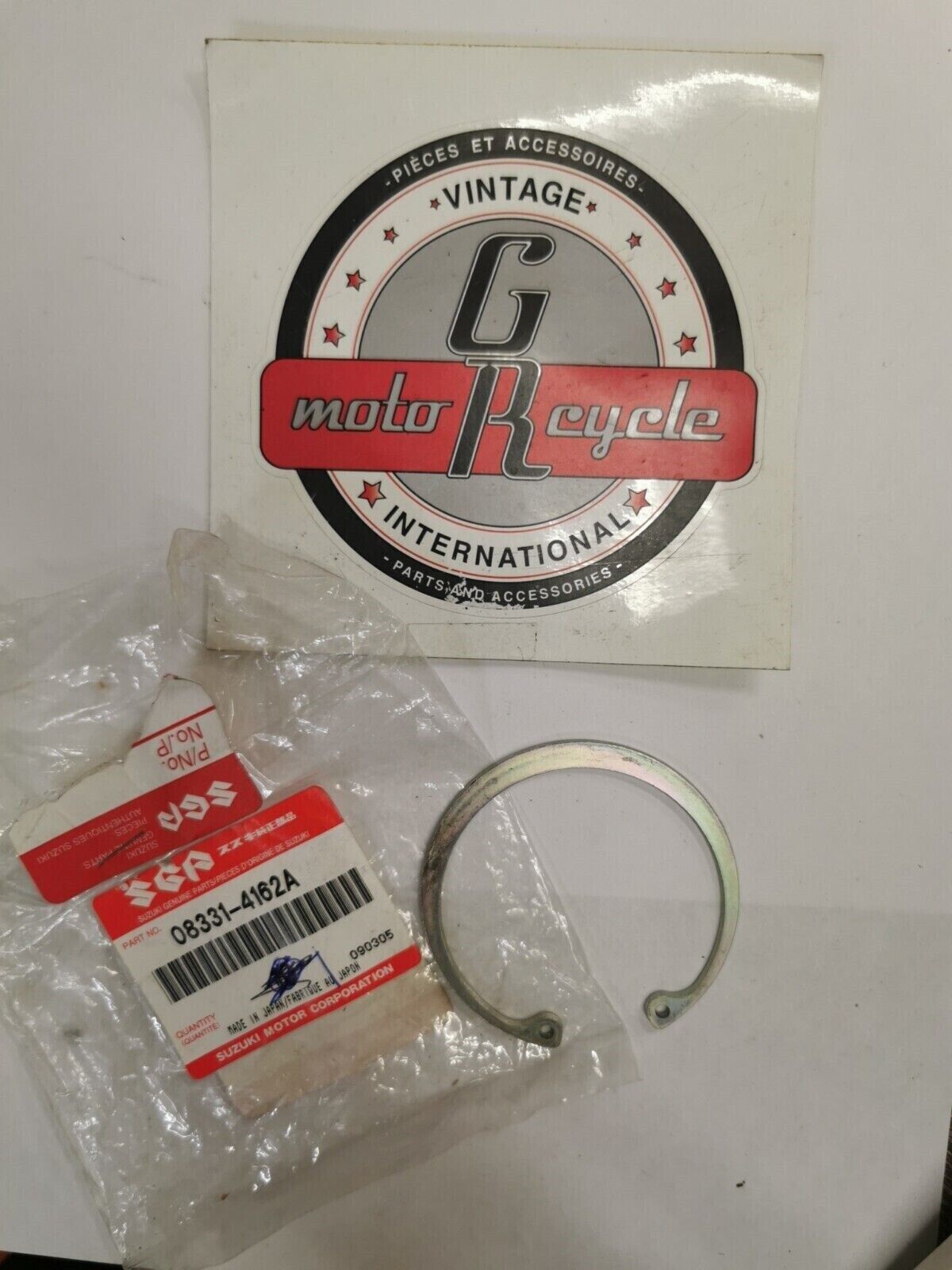 NEW NOS SUZUKI LTF250 CIRCLIP 08331-4162A S29