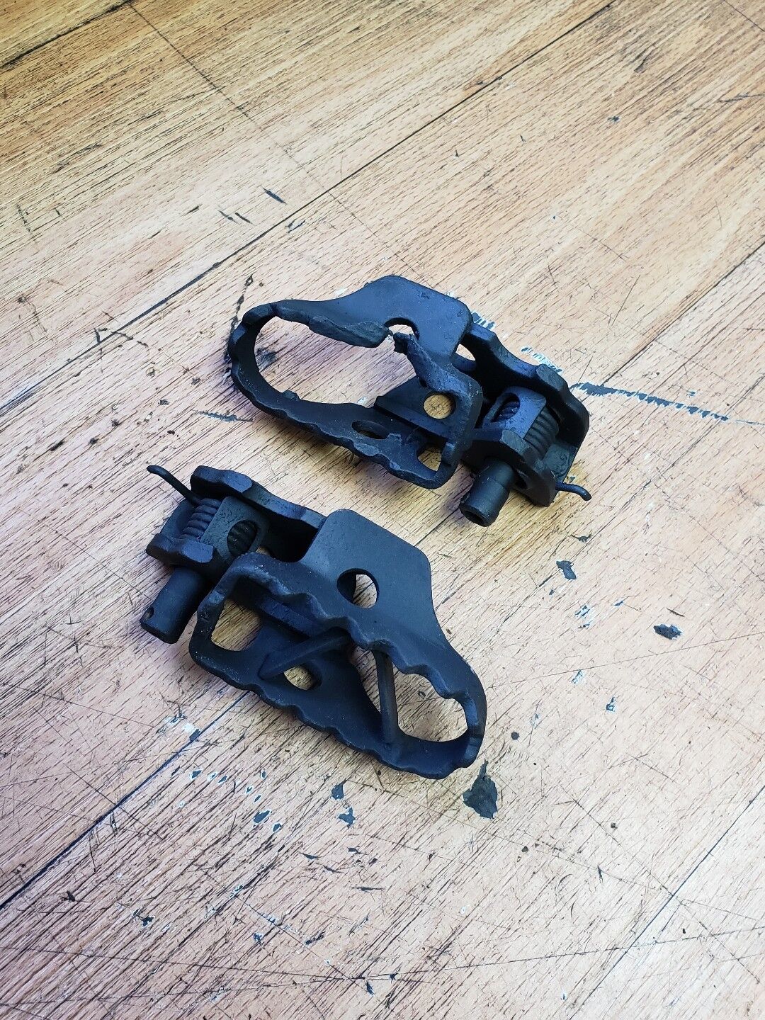 Yamaha IT200 1986 Peg footrest right left yz125 yz250 yz490 it250 it490 tt600 tt