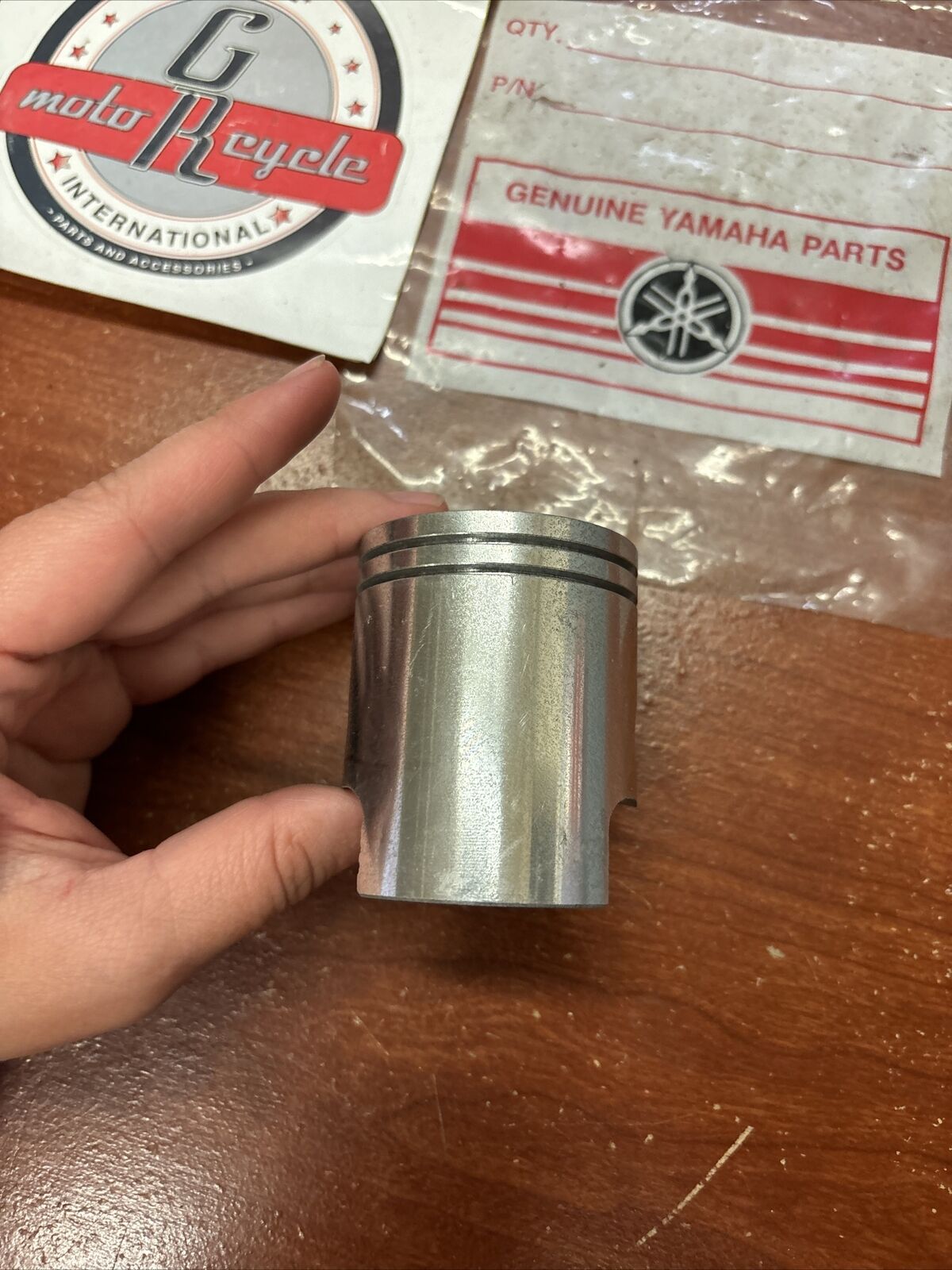 NOS Yamaha 1969 1970 HT1 PISTON O/S 0.50 276-11636-00-00 Y176