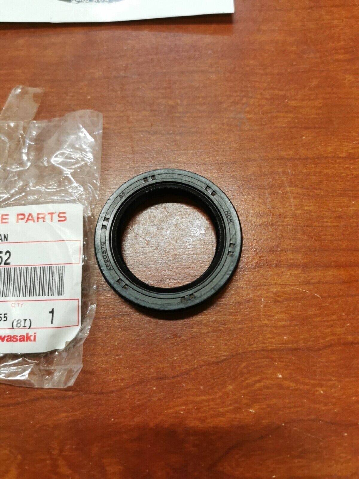 NOS Kawasaki KRF750 ZX1000 ZR1000 ZX1002 OIL SEAL 92049-1452 K26