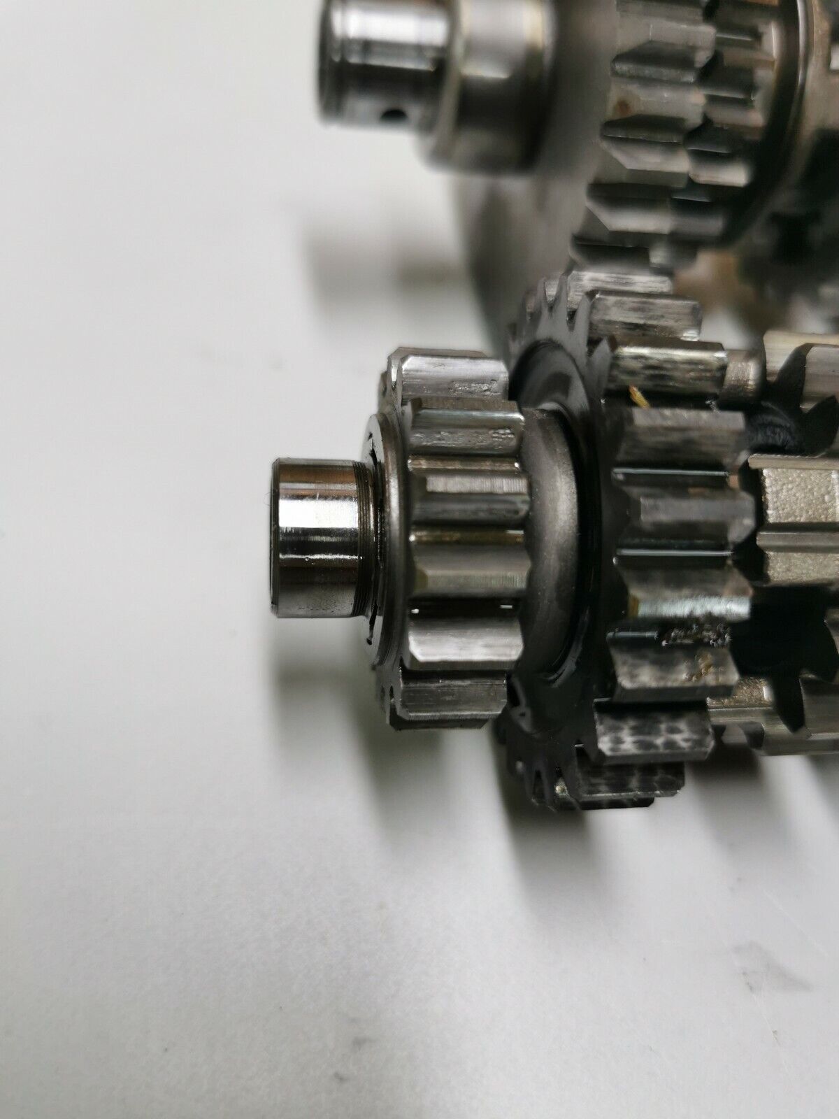 Suzuki DR200 1987 transmission mainshaft countershaft main counter shaft gear