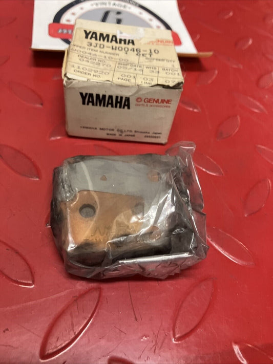NOS YAMAHA YZ125 YZ250 1989 REAR BRAKE PAD KIT SUB BY 3JD-W0046-01-00 Y64