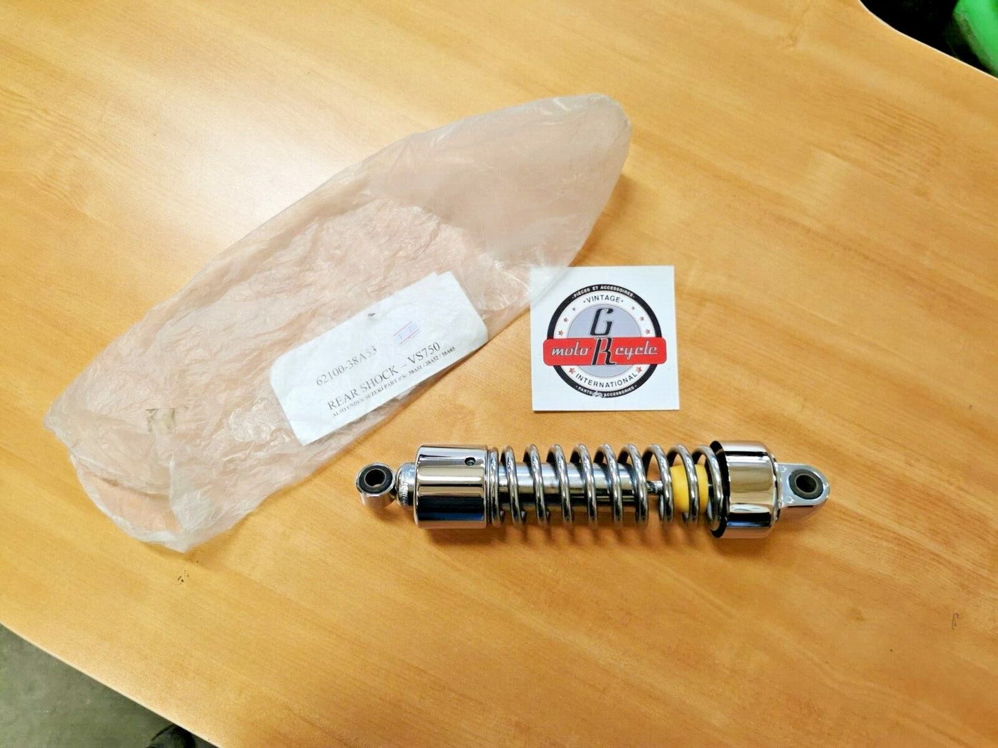 NOS SUZUKI VS800GLV VS800 VS750 1988 - 2009 SHOCK ABSORBER REAR 62100-38A53 S5