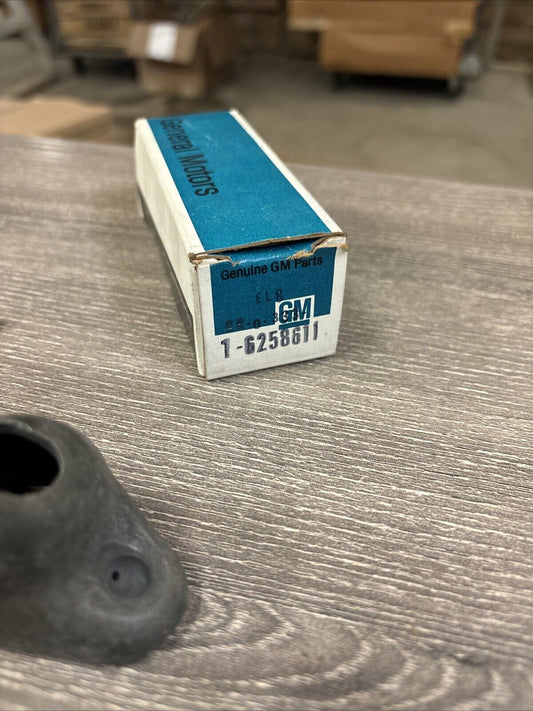 NOS GM 1965 - 1990 GMC CHEVROLET BIG BLOCK ROCKER ARM 6258611 J62