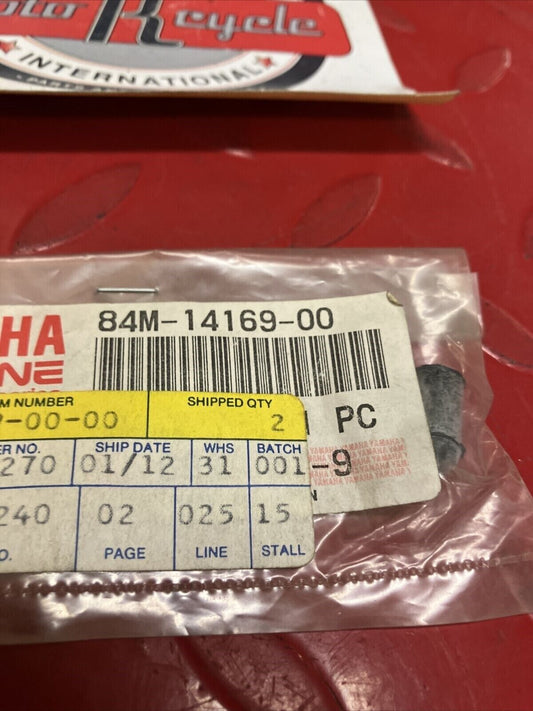 NOS YAMAHA CAP 84M-14169-00-00 Y64