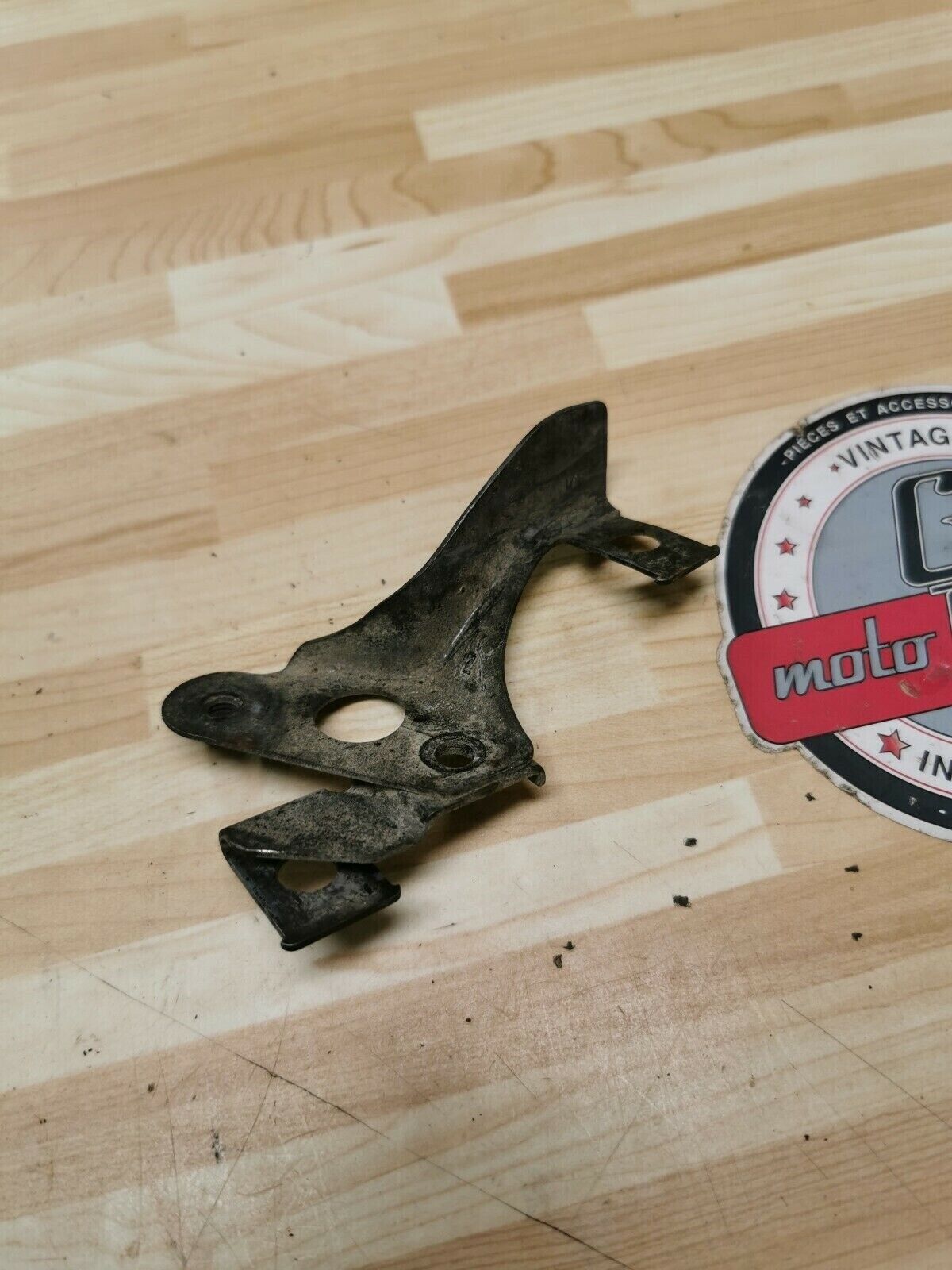 Yamaha DT200 1985 electrical mounting plate mount bracket holder