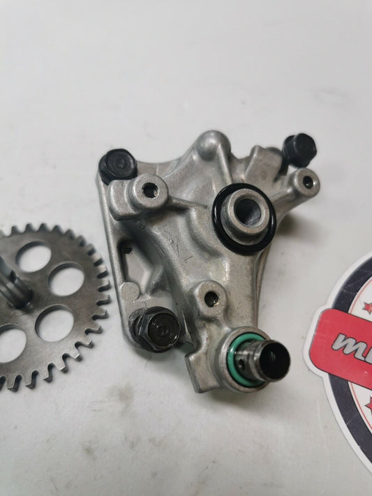 Honda XR350R 1983 oil pump