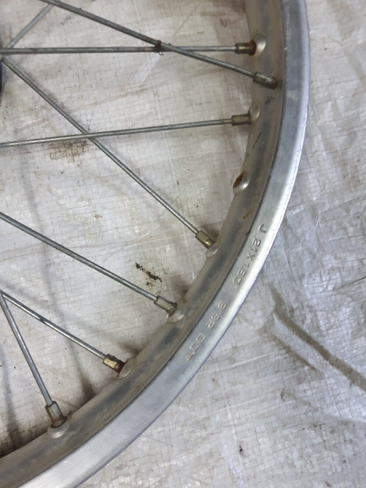 Honda XR200R 1983 front wheel rim hub 44601-KB9-010