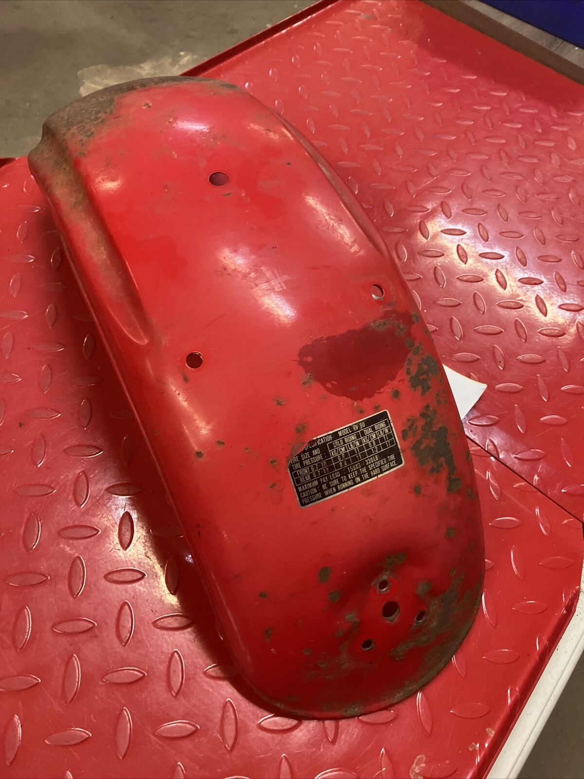 Suzuki RV90 1976 rear fender