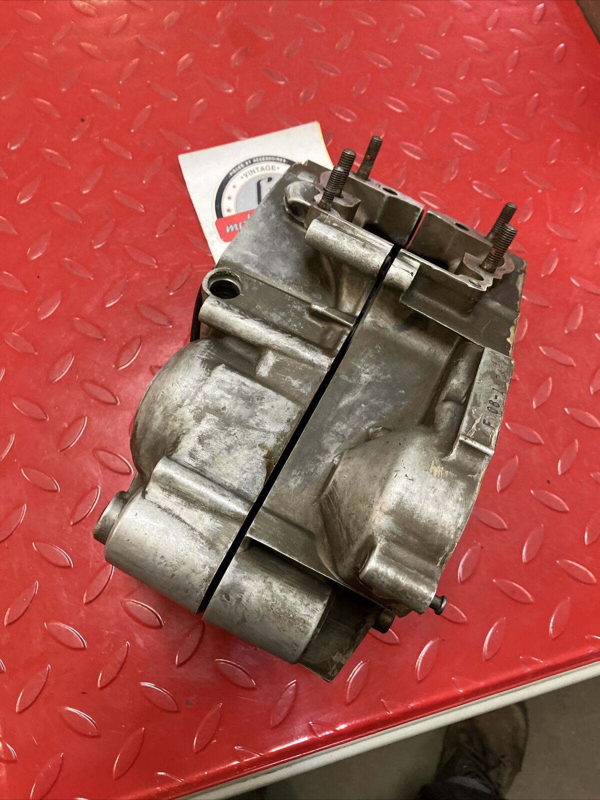 Suzuki RM125 1985 crankcase crank case set