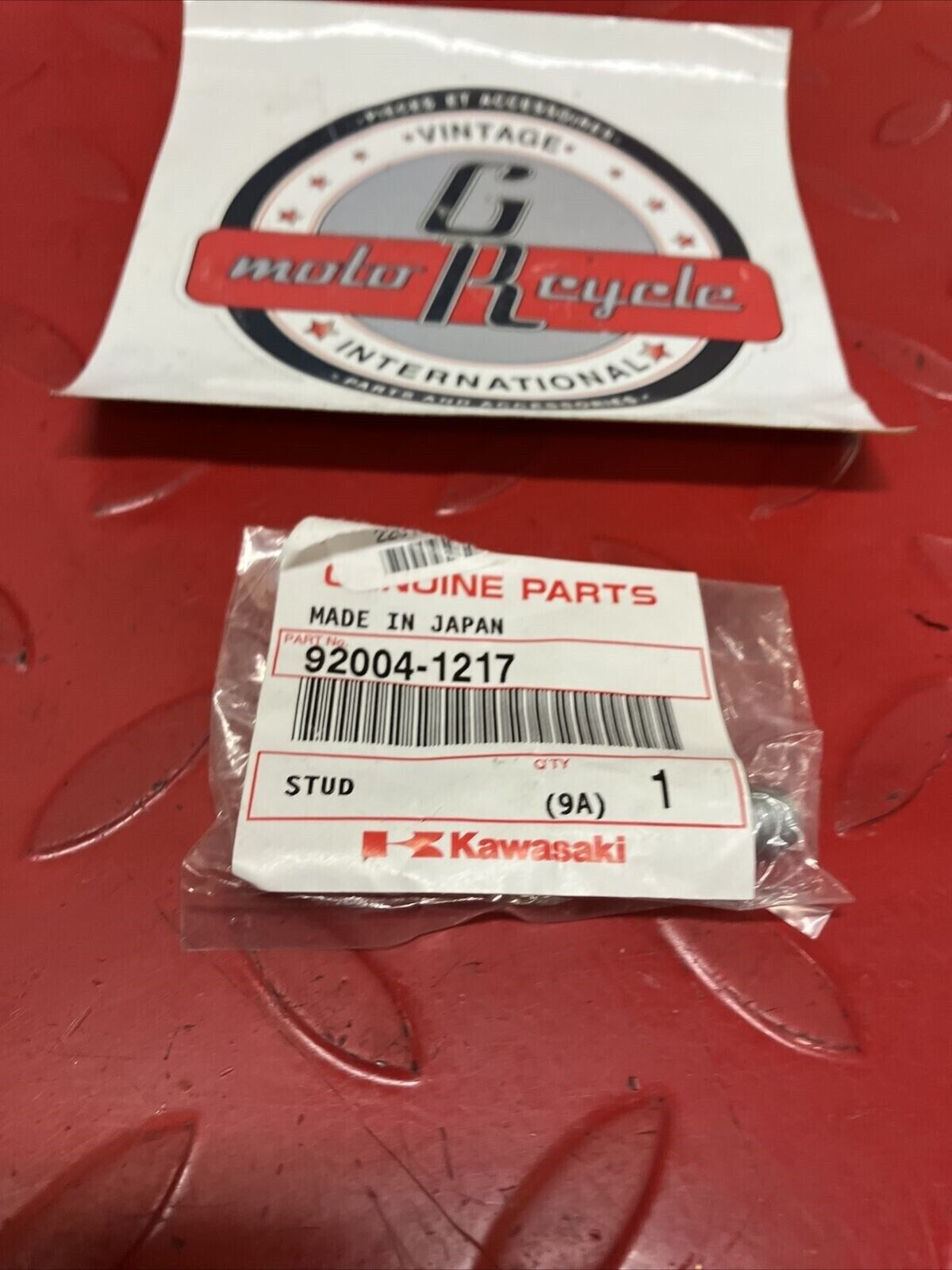 NOS KAWASAKI STUD 8X22 92004-1217 K13