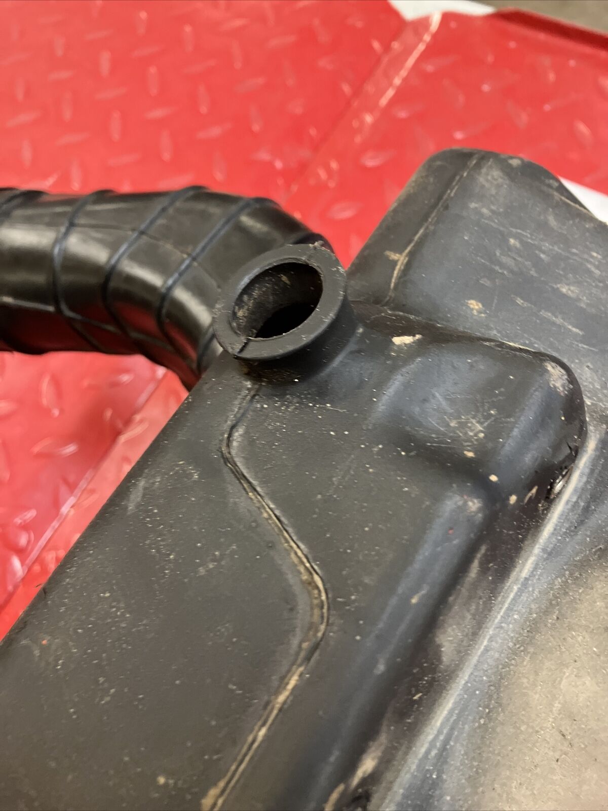 Honda CR250R 1984 Airbox air box cleaner filter housing boot connecting tube