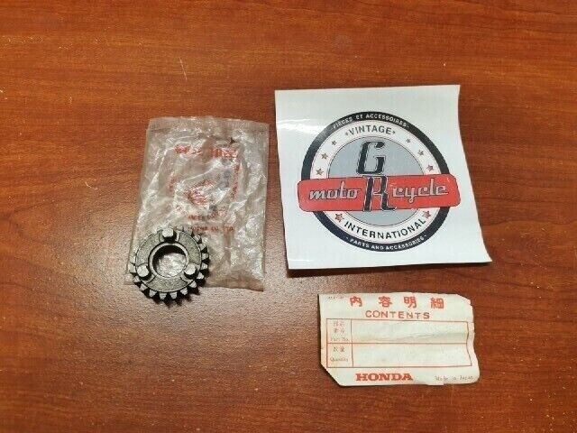 NOS Honda C65 MAINSHAFT TOP GEAR 23471-040-000 H75
