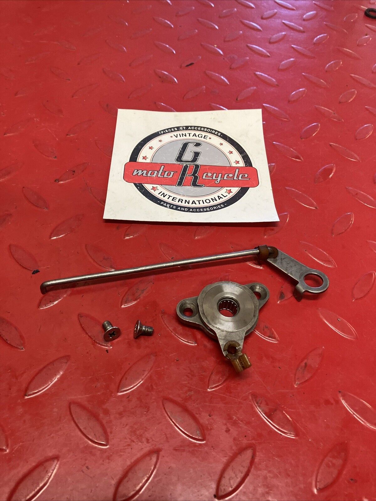 Suzuki RM250 1987 Exhaust power valve actuator rod