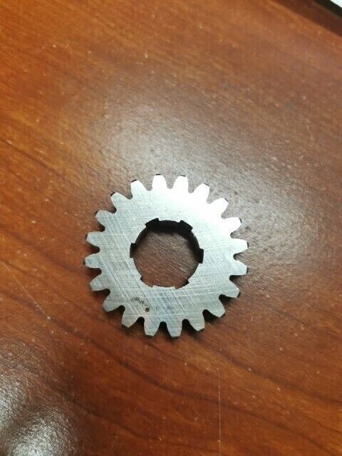 NOS Honda CA160 CB125 CB160 CL160 20T PRIMARY DRIVE GEAR QTY.1 13611-216-010 H71