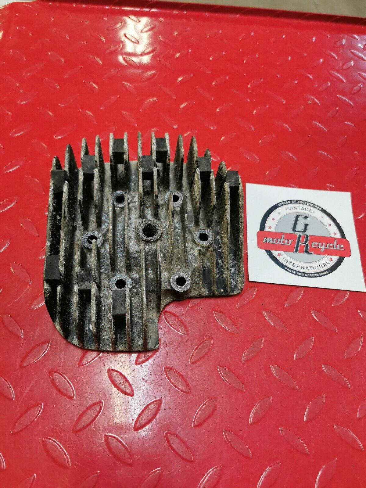 Suzuki TS185 1977 - 1981 cylinder head jug barrel cover T