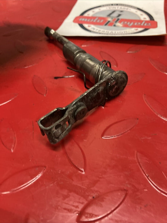 Yamaha DT250 1977 clutch actuator shaft release lifter push lever