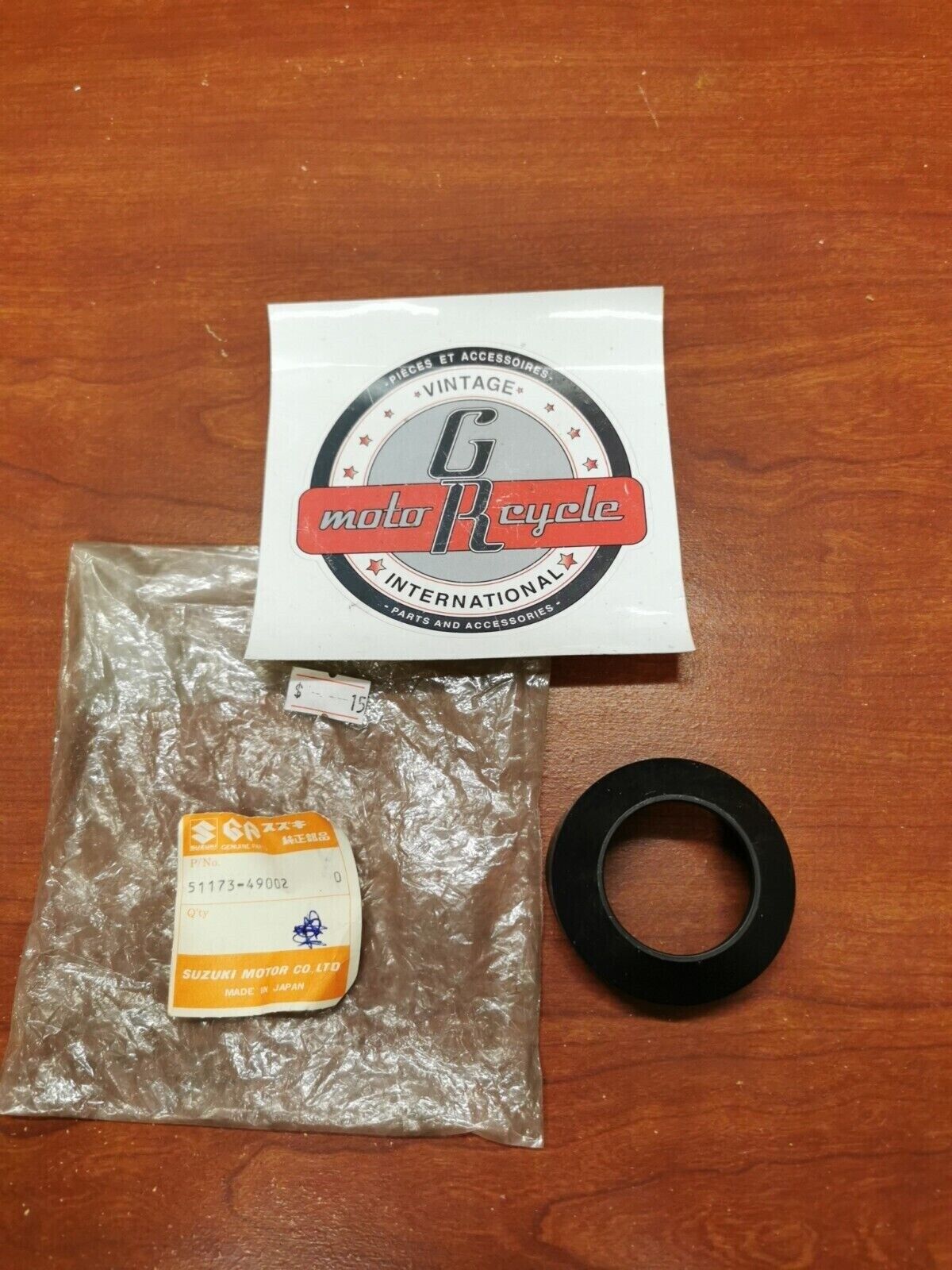 NOS Suzuki FRONT FORK DUST SEAL 51173-49002 S18