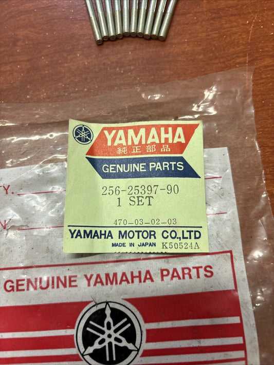 NOS Yamaha TX500 TX650 XS1 XS2 XS500 OUTER SPOKE (10 QTY.) 256-25397-90-00 Y181