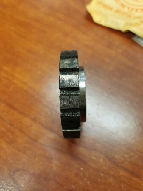NOS Honda CD65 CL70 SL70 ST70 XL70 CLUTCH CENTER 22120-035-040 H97