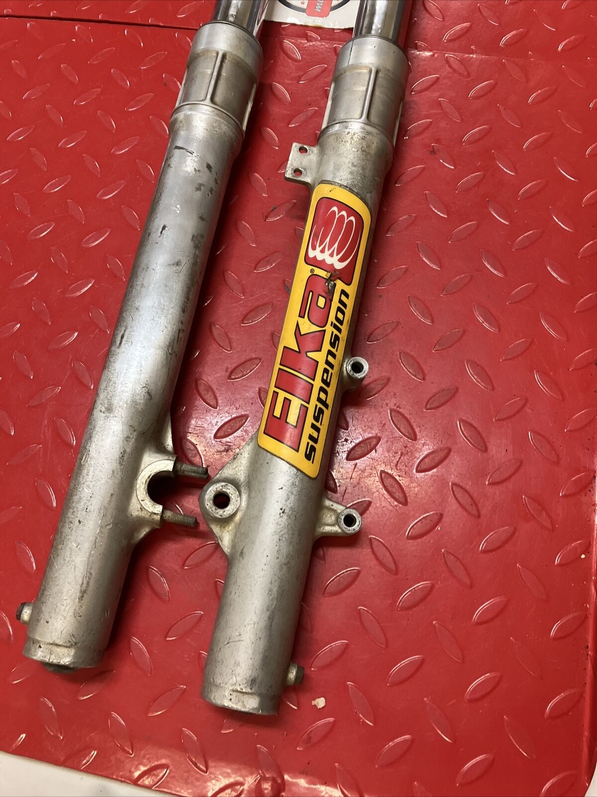Honda CR250R 1985 front forks suspension damper right left 51400-KA4-831