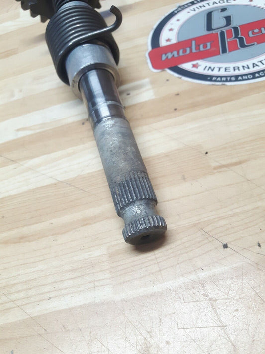 Honda CR125R 1981 kickstarter kick starter spindle shaft gear 28210-KA3-000 2